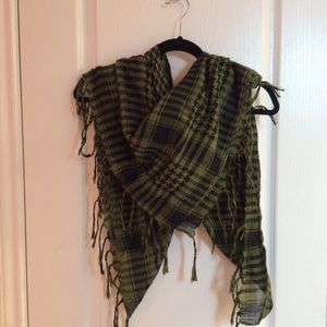 Green and black scarf